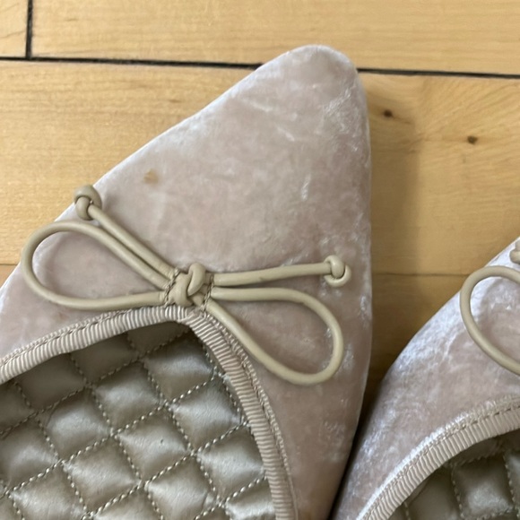 Birdies Women's Cream Velvet Flats - Picture 3 of 3